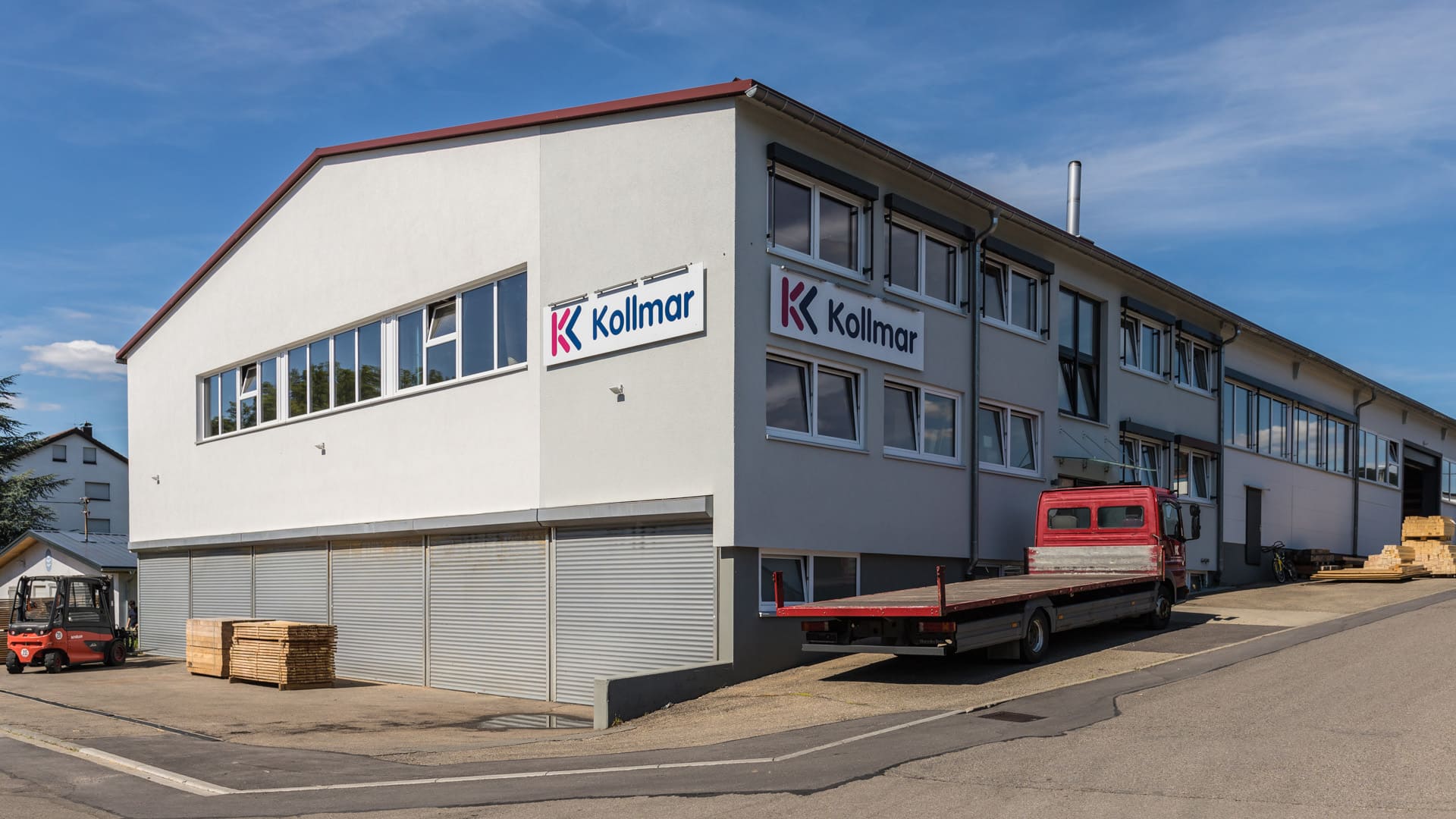 Firmengebäude und Lagerhalle von Kollmar Kisten von Außen